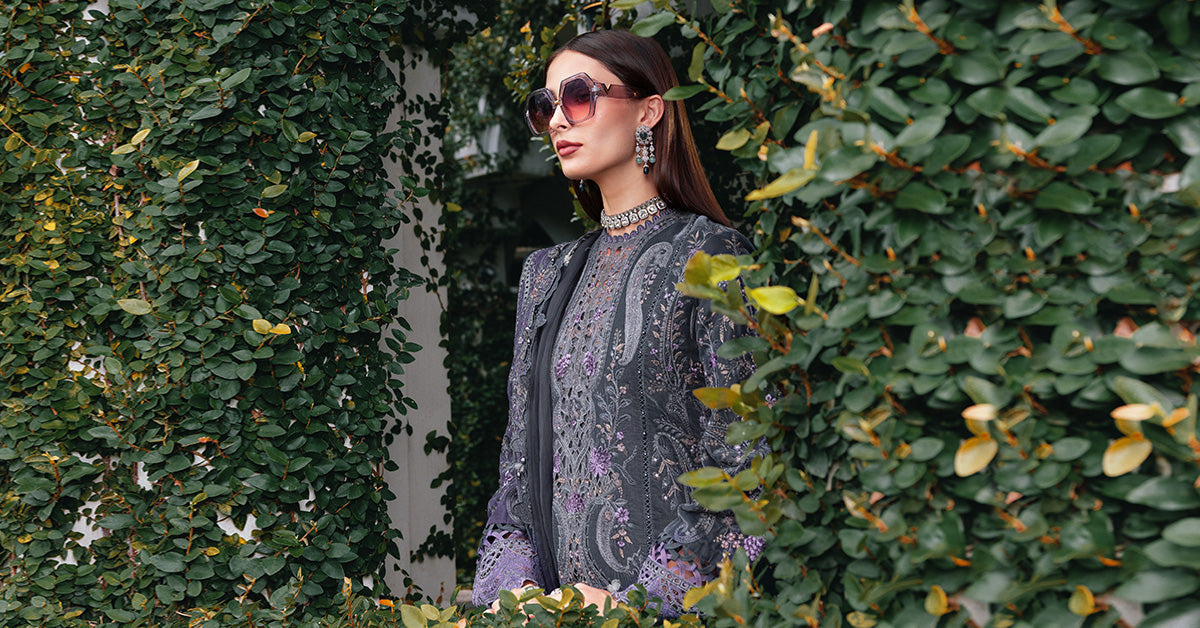 3 Piece Unstitched Embroidered Velvet Suit