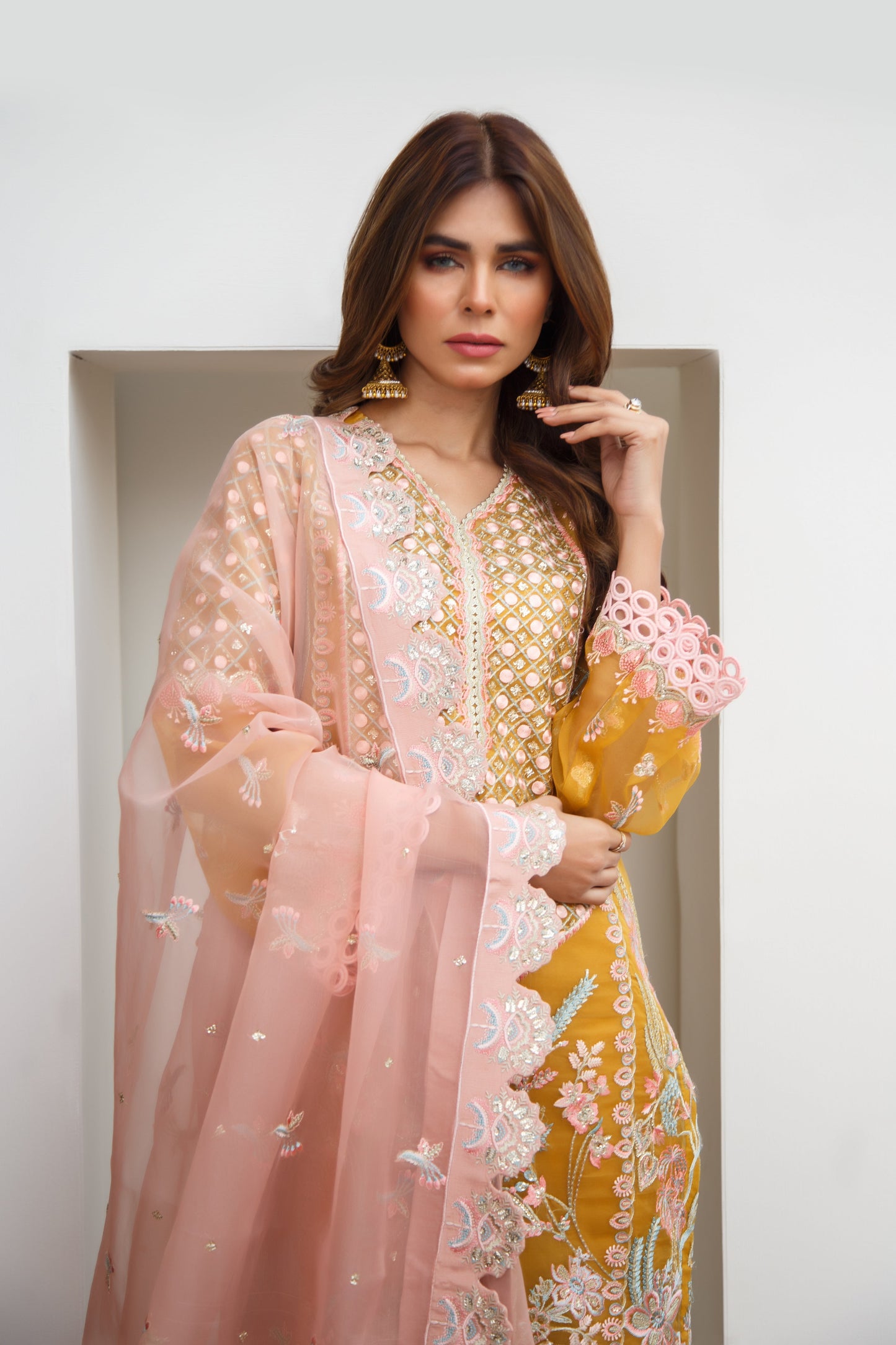 suveez Cyra Dark Yellow