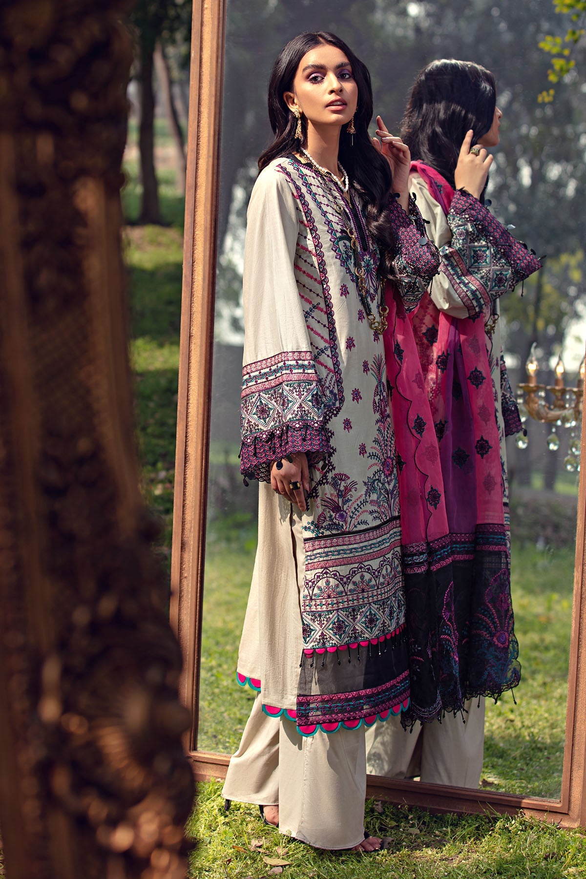 2796-FRENCH-GRAY EMBROIDERED LAWN UNSTITCHED