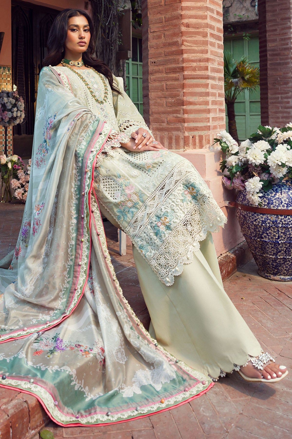 4427-ZAIB EMBROIDERED LAWN UNSTITCHED