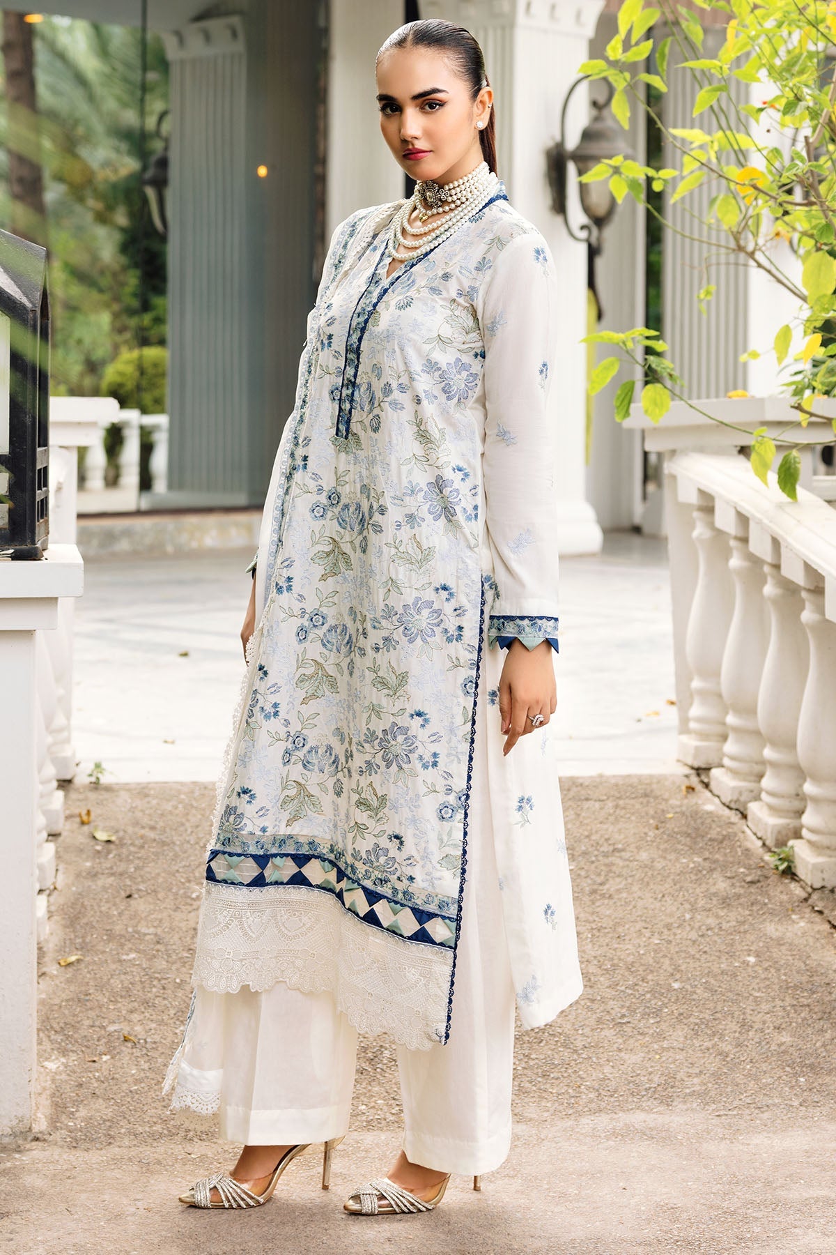 4833-RAMEEN EMBROIDERED LAWN UNSTITCHED