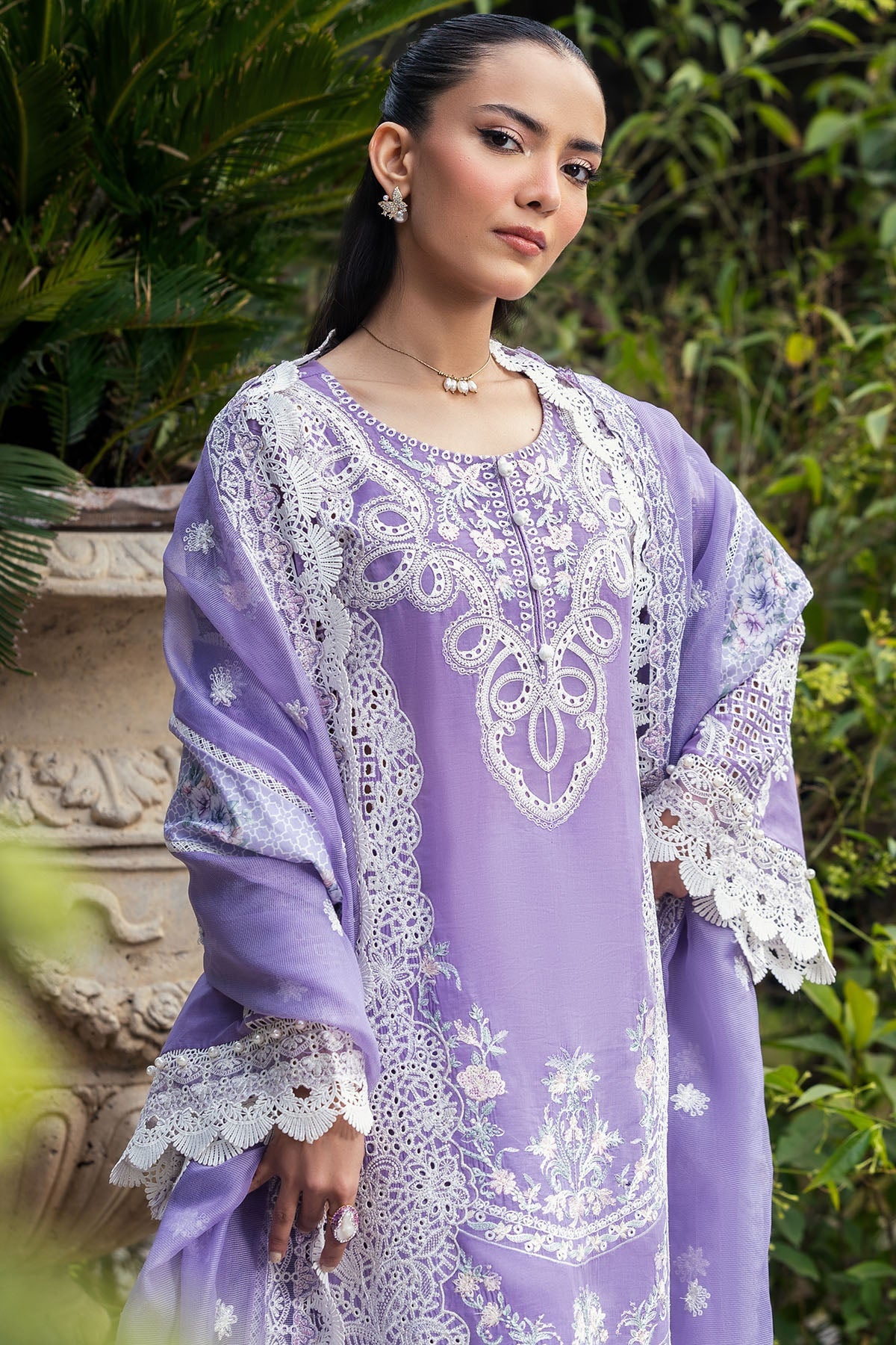 5318-ELISE EMBROIDERED LAWN UNSTITCHED