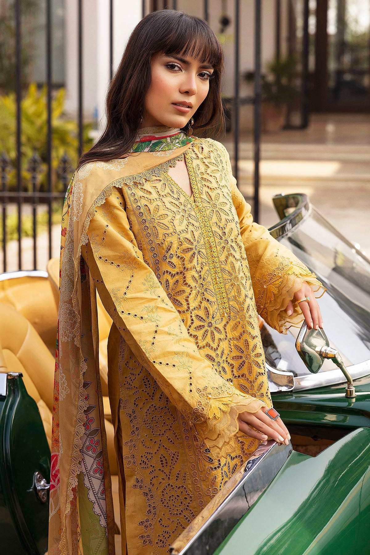 5323-GENEVA EMBROIDERED LAWN UNSTITCHED