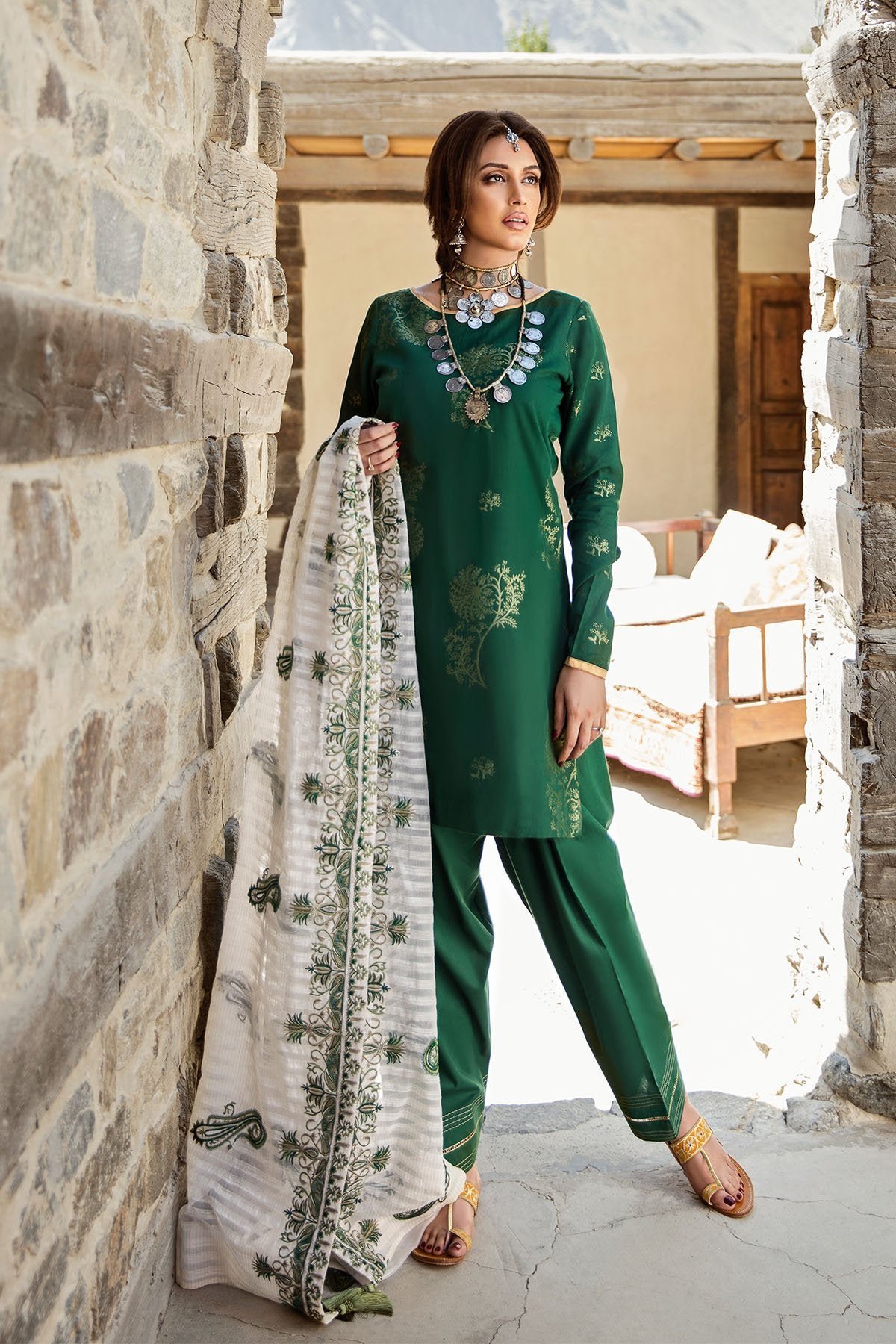 SR 09- Saira Rizwan Winter '20 - Heer Rang